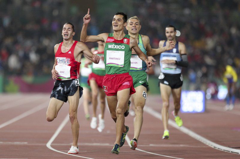 Oro de Martínez en atletismo iguala cosecha previa de México